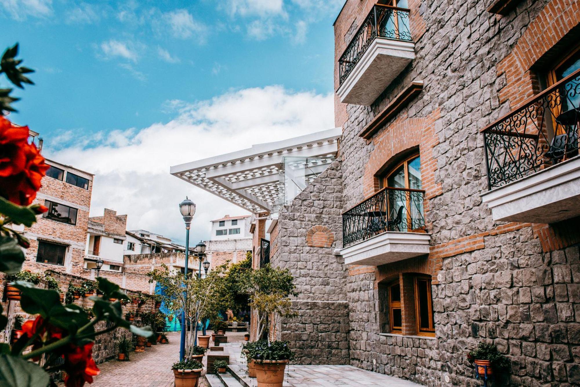 Hotel Otavalo Kültér fotó