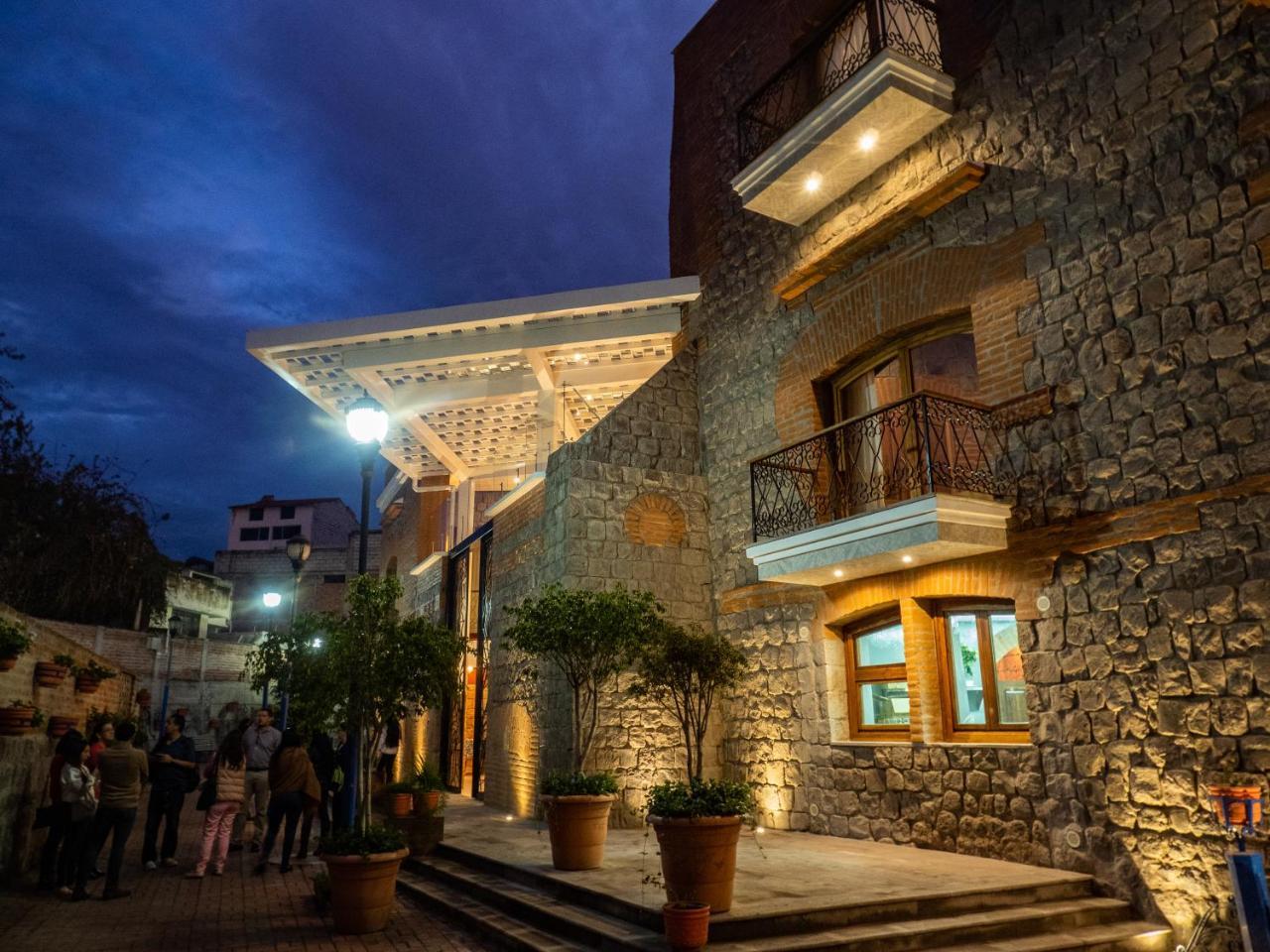 Hotel Otavalo Kültér fotó